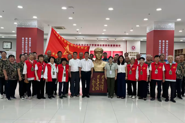 “志愿紅耀八一，情系 *** 可愛的人”——東洲區(qū)章黨街道河?xùn)|社區(qū)慶八一主題活動